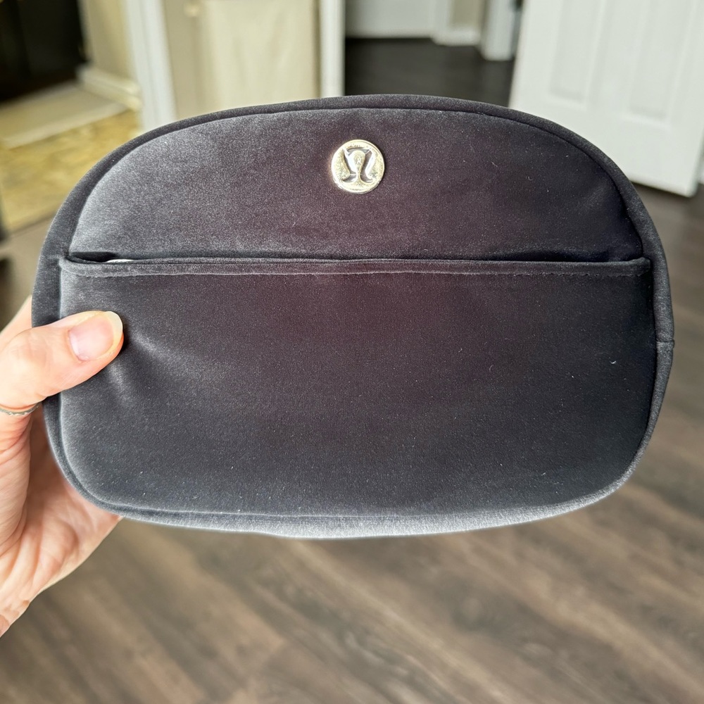 Lululemon Black Go Getter Pouch Mini Velour